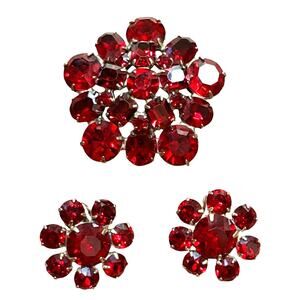 Vintage Weiss jewelry set red prong set rhinestones gold brooch & clip earrings